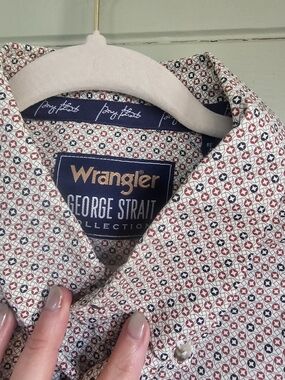 Wrangler George Strait Men's Red & Navy Printed Button-Down Pearl Snap Shirt